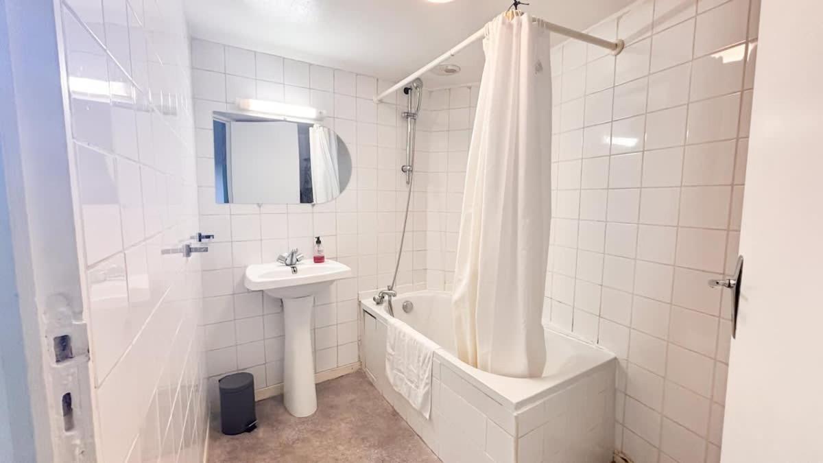 Saint Francois Apartment Бордо Екстериор снимка